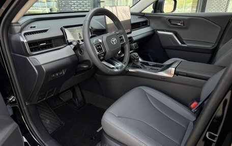 Toyota RAV4, 2026 год, 4 235 000 рублей, 17 фотография