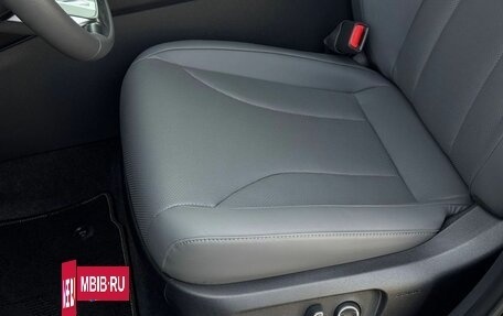 Toyota RAV4, 2026 год, 4 235 000 рублей, 24 фотография