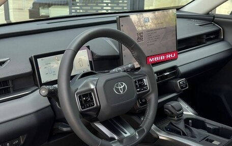 Toyota RAV4, 2026 год, 4 235 000 рублей, 18 фотография