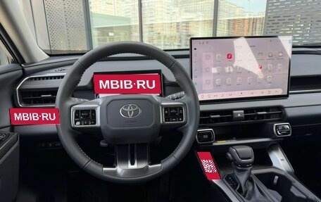 Toyota RAV4, 2026 год, 4 235 000 рублей, 31 фотография