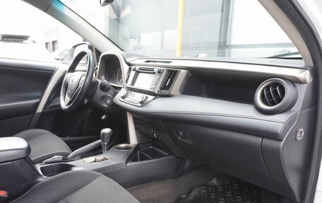 Toyota RAV4, 2013 год, 1 650 000 рублей, 11 фотография