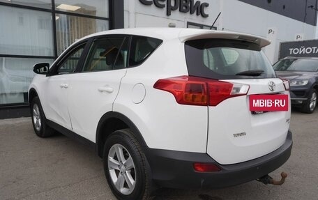 Toyota RAV4, 2013 год, 1 650 000 рублей, 7 фотография