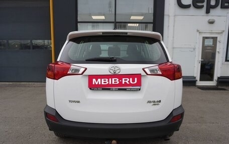 Toyota RAV4, 2013 год, 1 650 000 рублей, 6 фотография