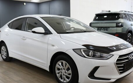 Hyundai Elantra VI рестайлинг, 2017 год, 1 410 000 рублей, 2 фотография