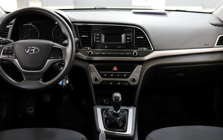 Hyundai Elantra VI рестайлинг, 2017 год, 1 410 000 рублей, 10 фотография