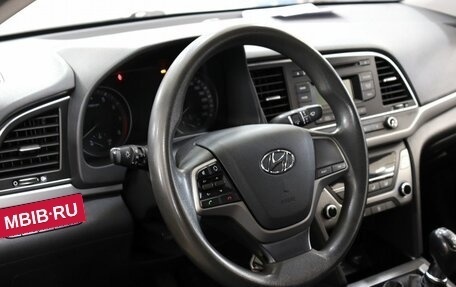 Hyundai Elantra VI рестайлинг, 2017 год, 1 410 000 рублей, 9 фотография