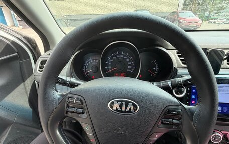 KIA Rio III рестайлинг, 2016 год, 950 000 рублей, 10 фотография