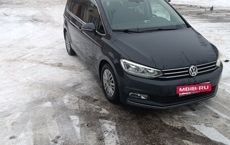 Volkswagen Touran III, 2017 год, 1 200 000 рублей, 6 фотография