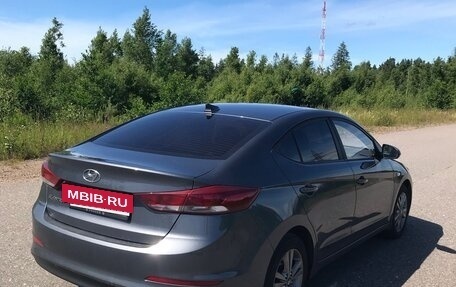 Hyundai Elantra VI рестайлинг, 2018 год, 1 330 000 рублей, 7 фотография