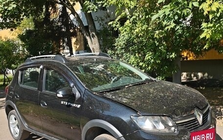 Renault Sandero II рестайлинг, 2015 год, 690 000 рублей, 2 фотография