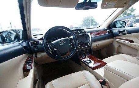 Toyota Camry, 2012 год, 1 500 000 рублей, 10 фотография