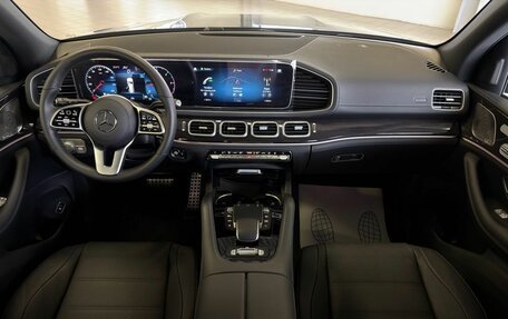 Mercedes-Benz GLS, 2024 год, 16 500 000 рублей, 26 фотография