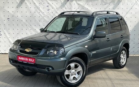 Chevrolet Niva I рестайлинг, 2018 год, 900 000 рублей, 1 фотография