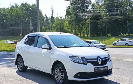 Renault Logan II, 2018 год, 697 000 рублей, 3 фотография