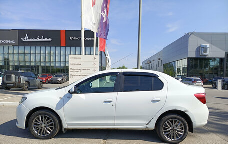 Renault Logan II, 2018 год, 697 000 рублей, 10 фотография