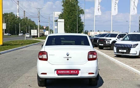 Renault Logan II, 2018 год, 697 000 рублей, 7 фотография