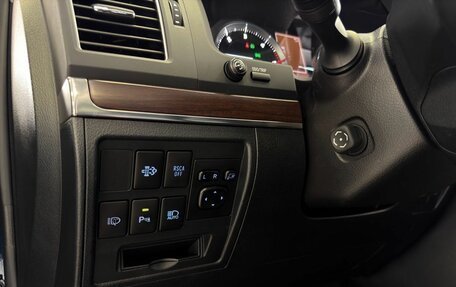 Toyota Land Cruiser 200, 2017 год, 6 445 000 рублей, 14 фотография