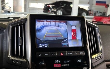 Toyota Land Cruiser 200, 2017 год, 6 445 000 рублей, 27 фотография