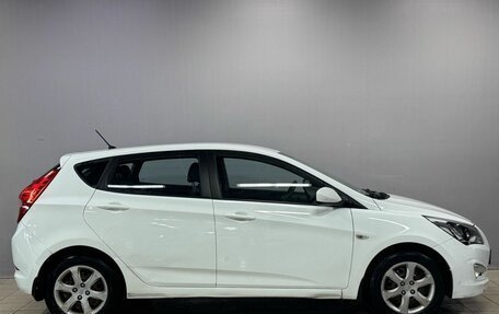 Hyundai Solaris II рестайлинг, 2015 год, 990 000 рублей, 4 фотография