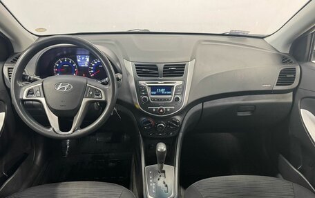 Hyundai Solaris II рестайлинг, 2015 год, 990 000 рублей, 10 фотография