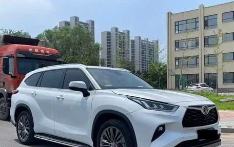 Toyota Highlander, 2025 год, 6 270 000 рублей, 2 фотография
