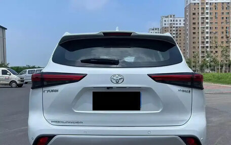 Toyota Highlander, 2025 год, 6 270 000 рублей, 4 фотография