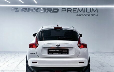 Nissan Juke II, 2013 год, 1 200 000 рублей, 22 фотография