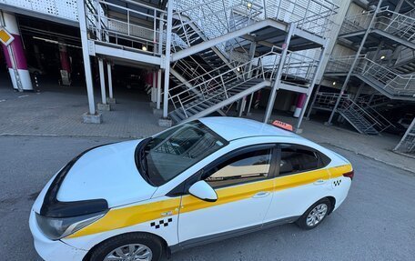 Hyundai Solaris II рестайлинг, 2017 год, 560 000 рублей, 14 фотография