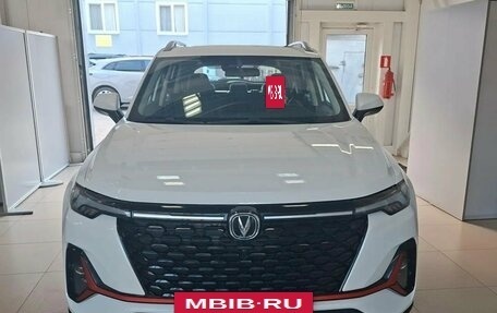 Changan CS35 Plus, 2024 год, 1 950 000 рублей, 2 фотография