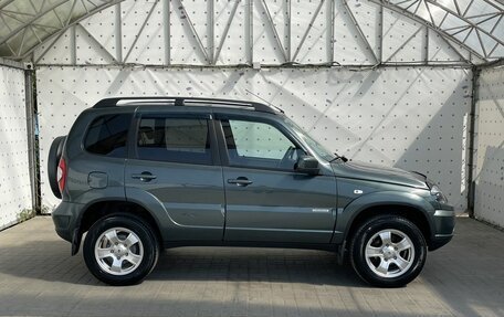 Chevrolet Niva I рестайлинг, 2018 год, 900 000 рублей, 9 фотография