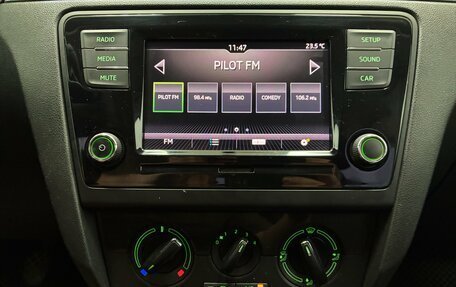 Skoda Rapid I, 2017 год, 1 060 000 рублей, 13 фотография