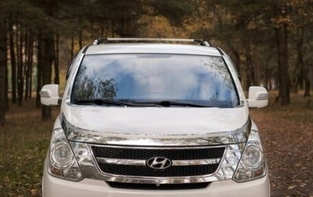 Hyundai Grand Starex Grand Starex I рестайлинг 2, 2015 год, 2 200 000 рублей, 1 фотография