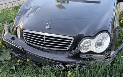 Mercedes-Benz C-Класс, 2003 год, 400 000 рублей, 1 фотография