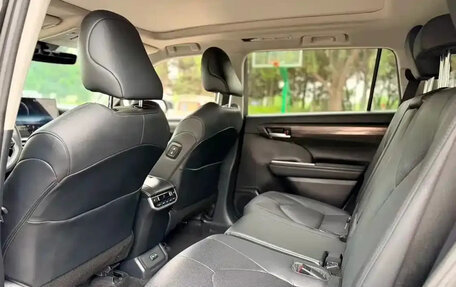 Toyota Highlander, 2026 год, 6 440 000 рублей, 9 фотография