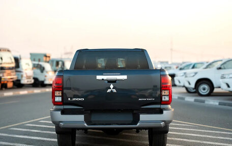 Mitsubishi L200, 2026 год, 4 100 000 рублей, 7 фотография