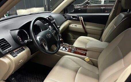 Toyota Highlander III, 2011 год, 2 990 000 рублей, 8 фотография
