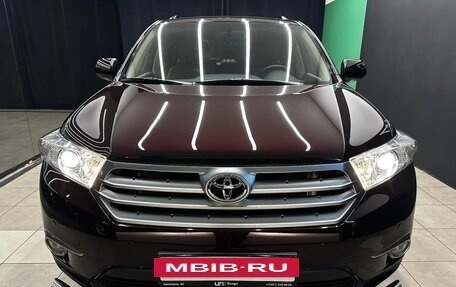 Toyota Highlander III, 2011 год, 2 990 000 рублей, 2 фотография