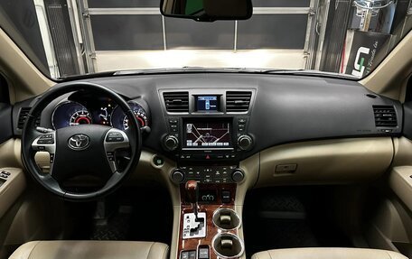 Toyota Highlander III, 2011 год, 2 990 000 рублей, 15 фотография