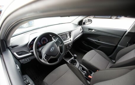 Hyundai Solaris II рестайлинг, 2019 год, 1 130 000 рублей, 11 фотография