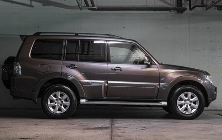Mitsubishi Pajero IV, 2014 год, 2 350 000 рублей, 5 фотография