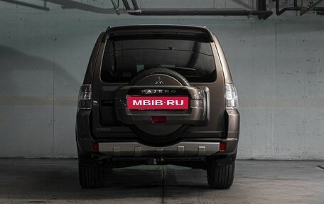 Mitsubishi Pajero IV, 2014 год, 2 350 000 рублей, 7 фотография