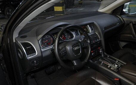 Audi Q7, 2011 год, 2 300 000 рублей, 10 фотография