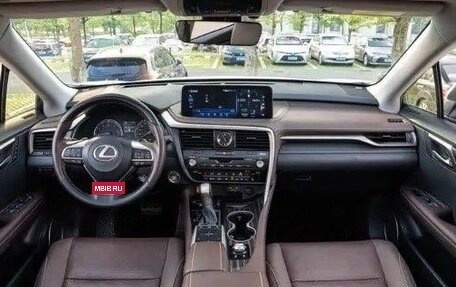Lexus RX IV рестайлинг, 2022 год, 5 650 000 рублей, 7 фотография