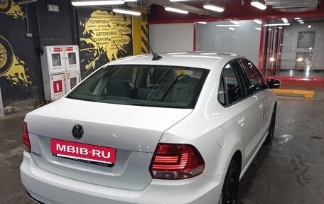 Volkswagen Polo VI (EU Market), 2017 год, 1 050 000 рублей, 6 фотография