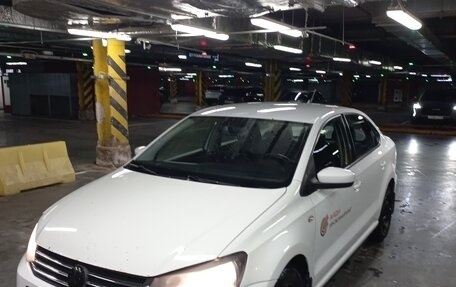 Volkswagen Polo VI (EU Market), 2017 год, 1 050 000 рублей, 2 фотография