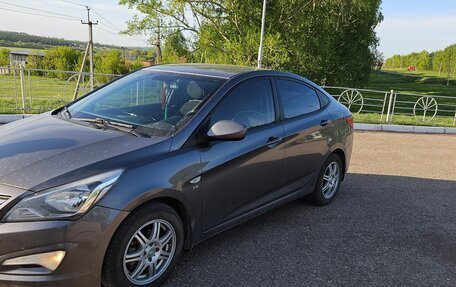 Hyundai Solaris II рестайлинг, 2015 год, 890 000 рублей, 13 фотография