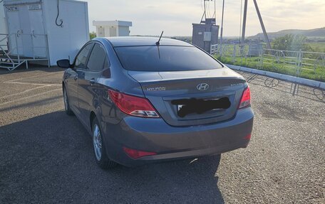Hyundai Solaris II рестайлинг, 2015 год, 890 000 рублей, 10 фотография