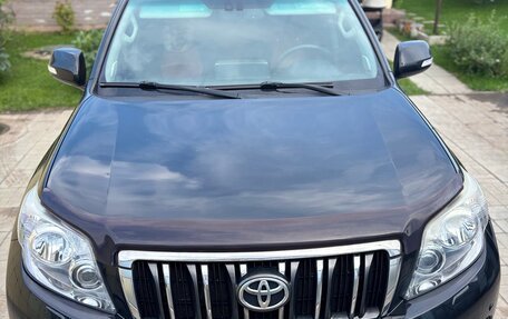 Toyota Land Cruiser Prado 150 рестайлинг 2, 2012 год, 3 200 000 рублей, 2 фотография