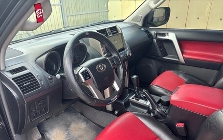 Toyota Land Cruiser Prado 150 рестайлинг 2, 2012 год, 3 200 000 рублей, 8 фотография