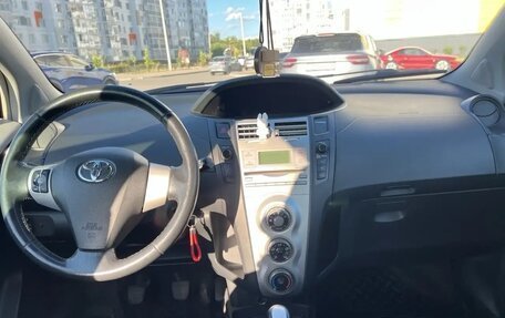 Toyota Yaris III рестайлинг, 2008 год, 545 000 рублей, 11 фотография